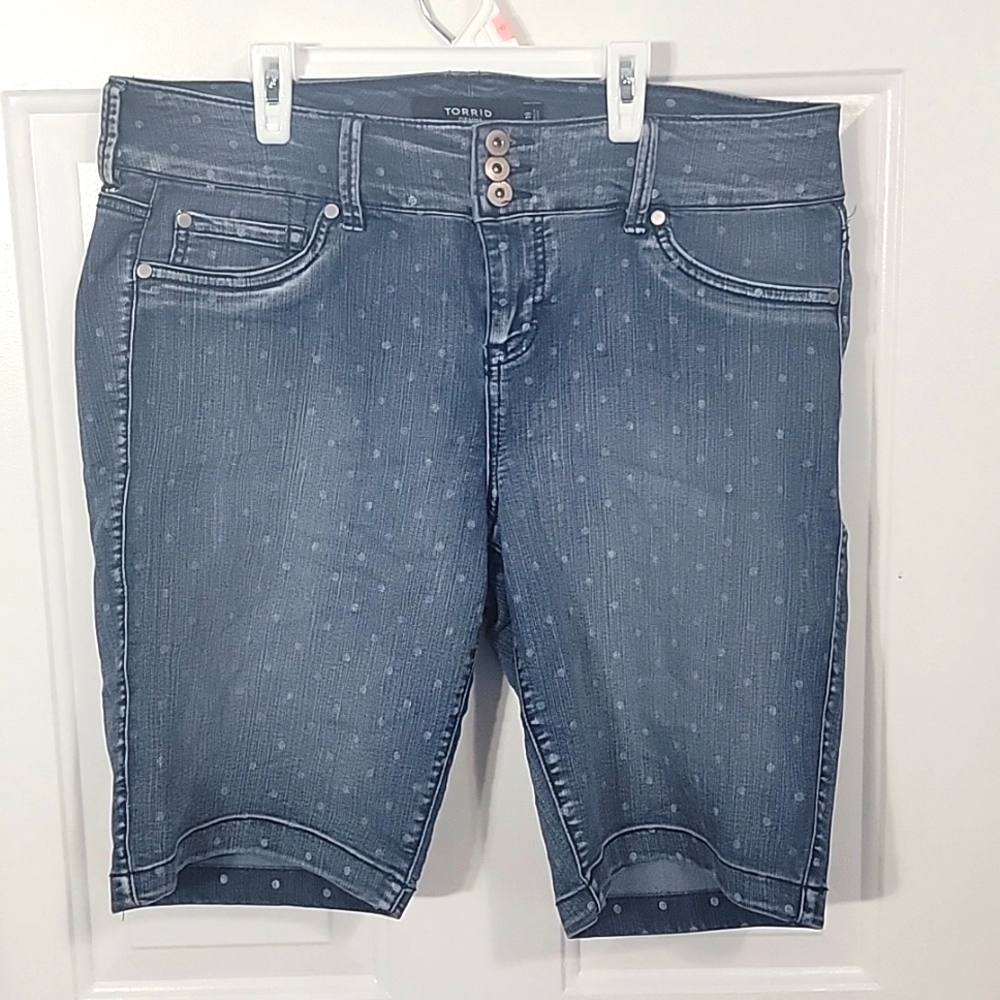 Torrid Polka Dot Bermuda Jean Shorts - Size 18